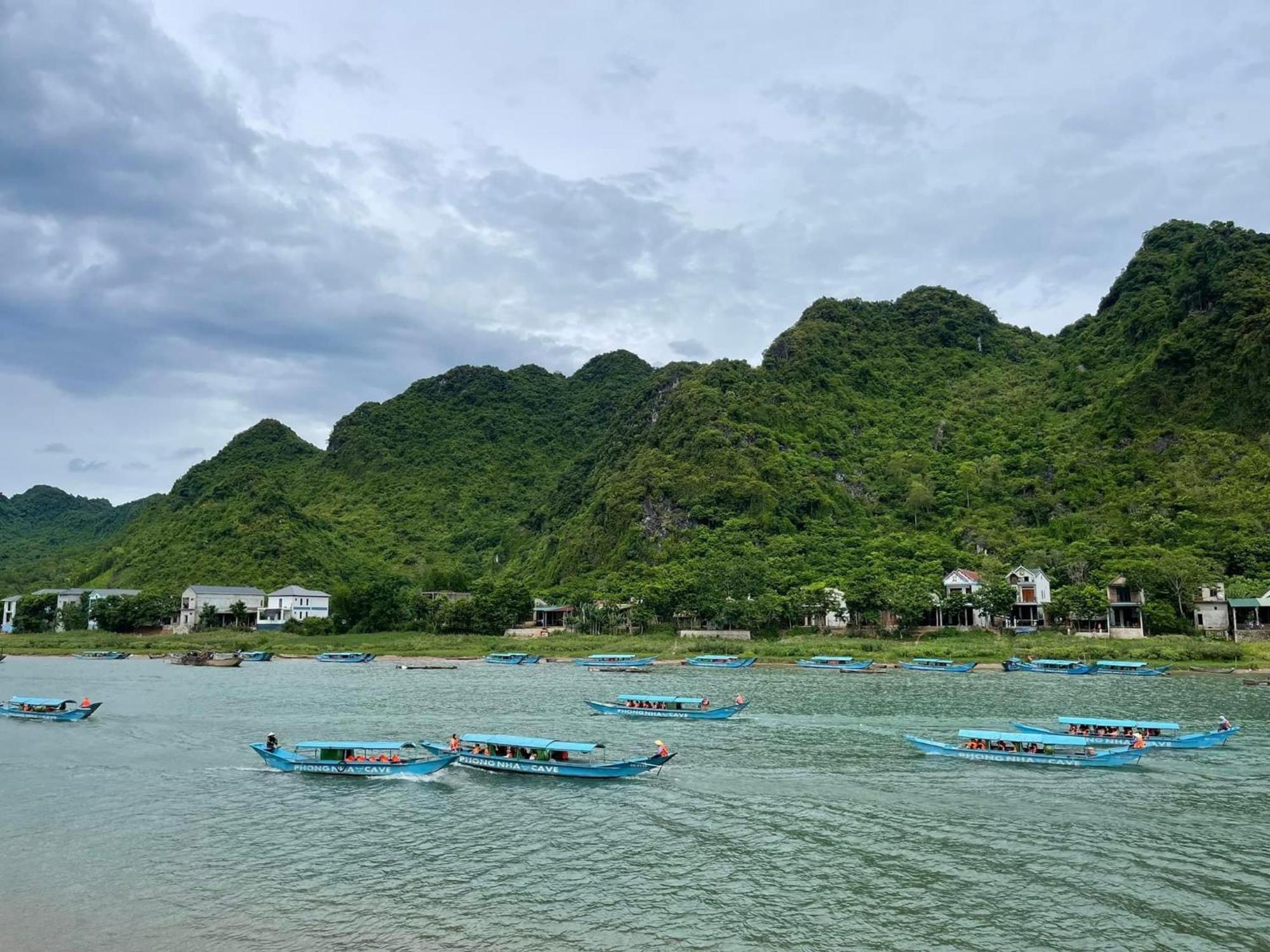 Phong Nha Dawn Home Luaran gambar